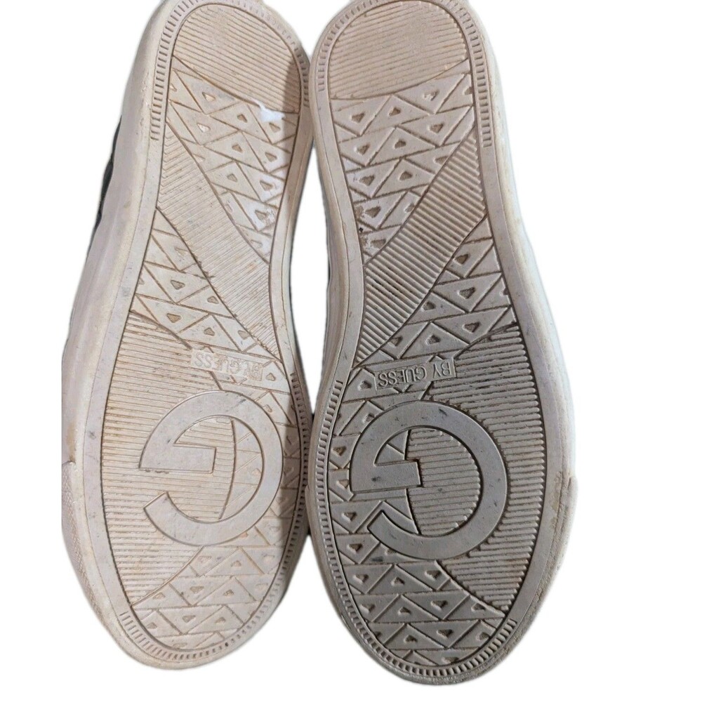 G by GUESS Backer Black Quilted Sneakers Gold Hardware Faux Leather Low Top 7M - Picture 6 of 13